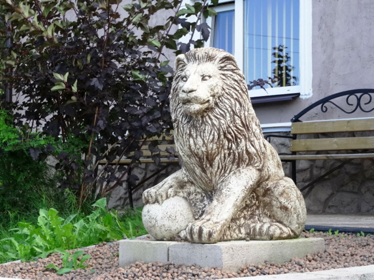 Гостиница У Лысой горы Луга-13