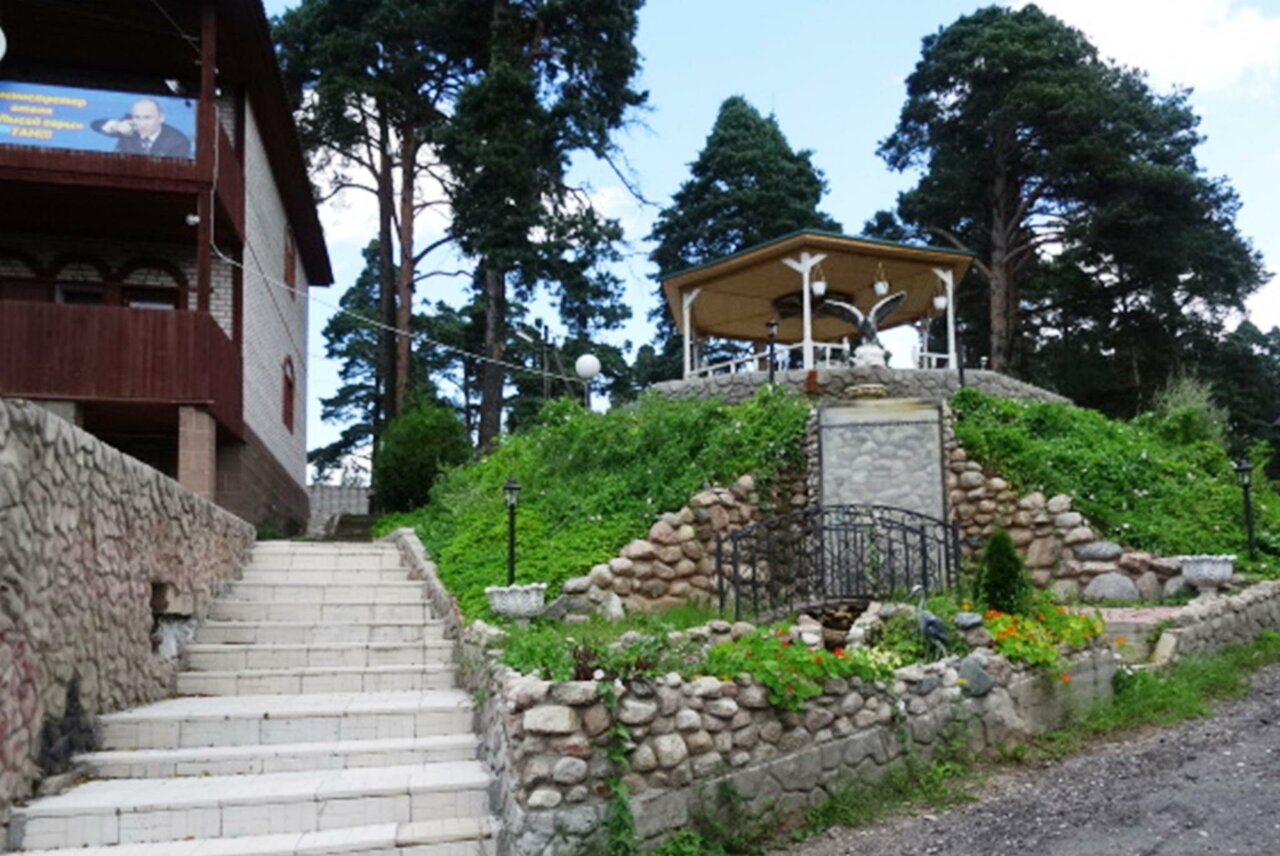 Гостиница У Лысой горы Луга-47