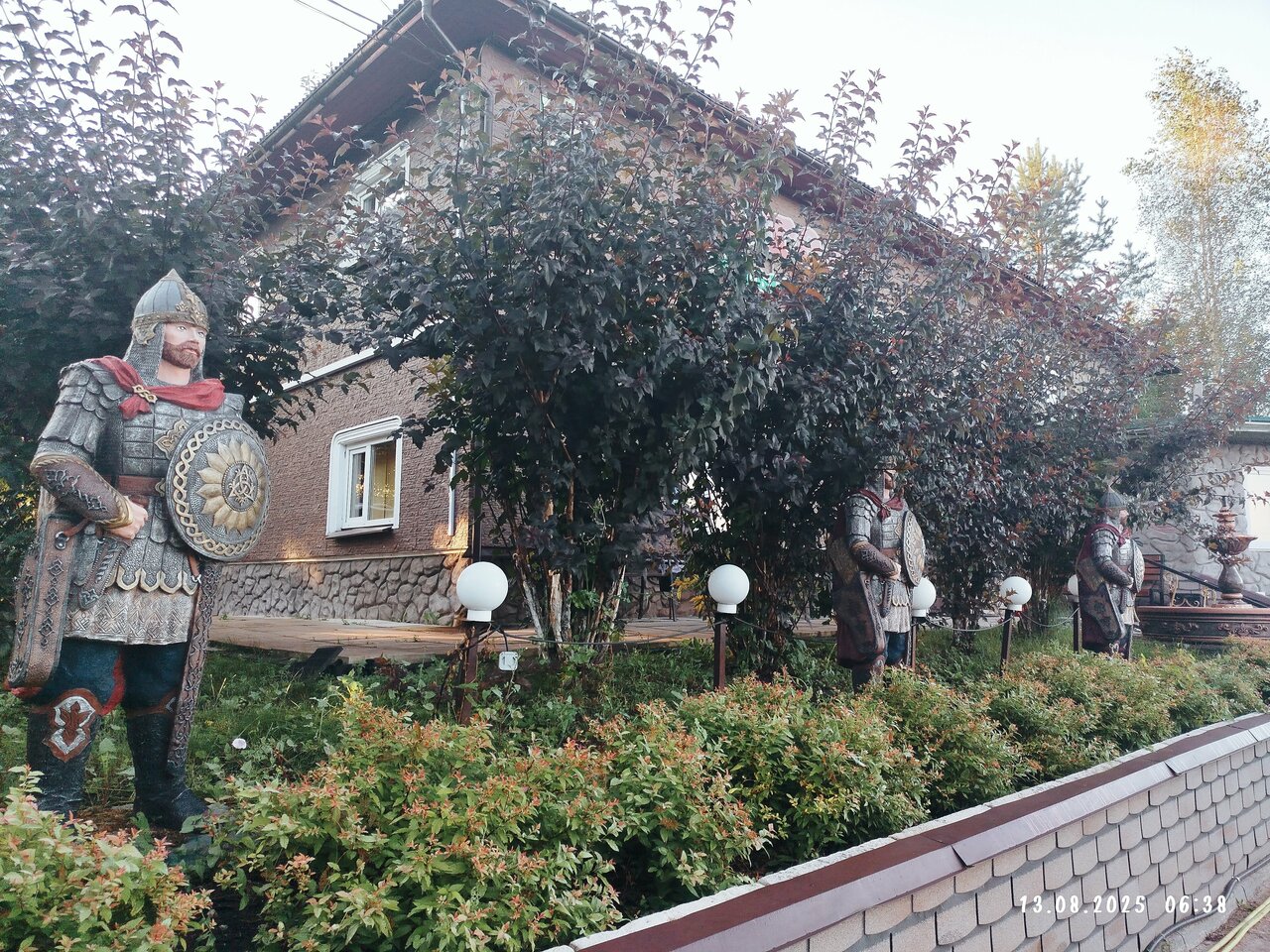 Гостиница У Лысой горы Луга-104