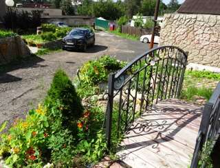 Гостиница У Лысой горы Луга-3