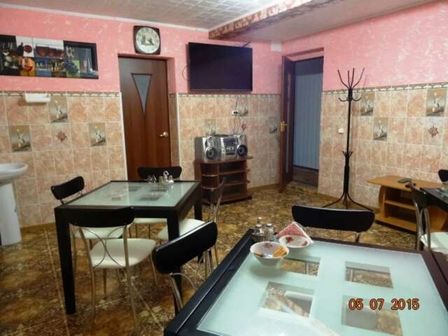 Гостиница У Лысой горы Луга-94