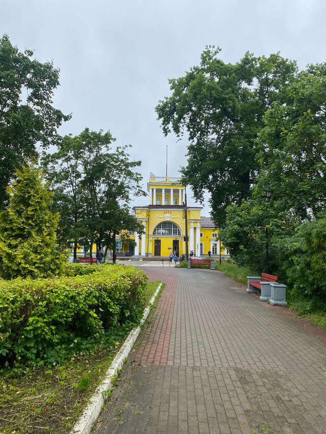 Гостиница У Лысой горы Луга-98