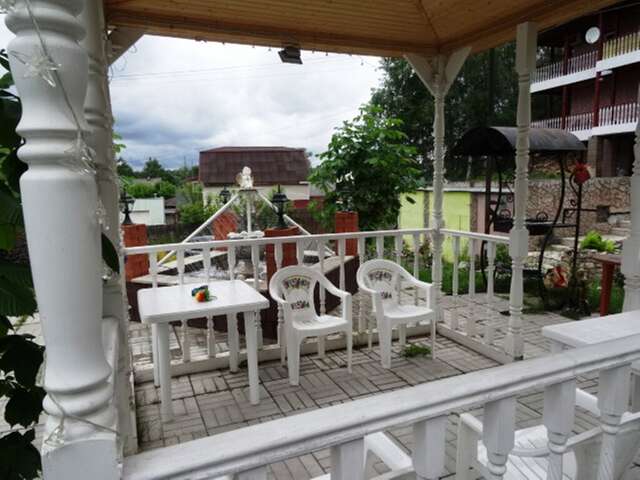 Гостиница У Лысой горы Луга-11