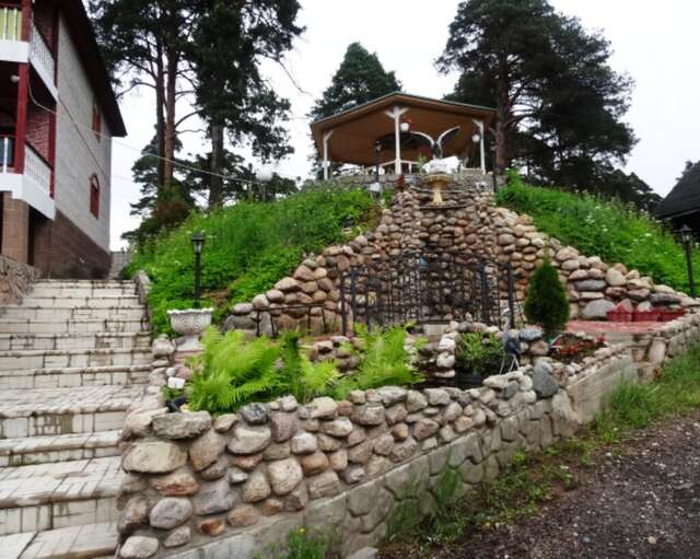 Гостиница У Лысой горы Луга-9